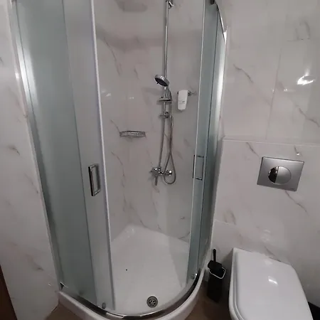 Mad's 1 * Néa Péramos