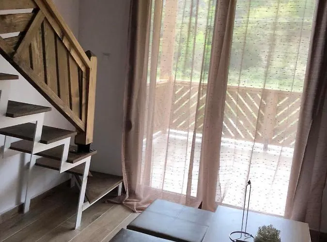 Mad's * Néa Péramos