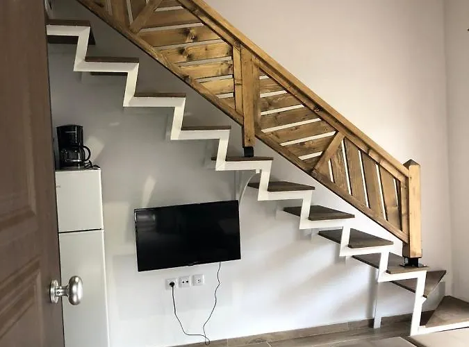 Mad's * Néa Péramos