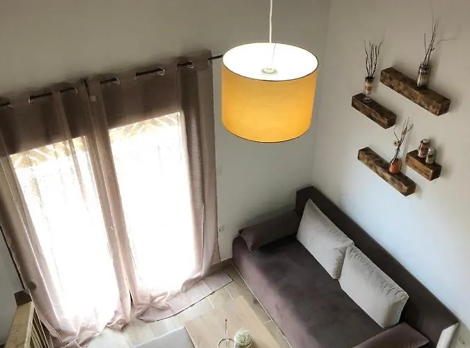 Mad's * Néa Péramos